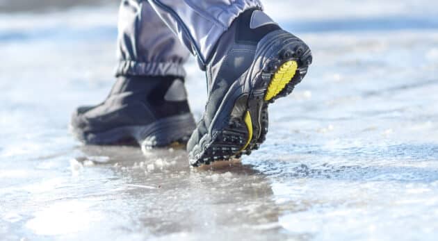 salt-på-is?-glatt-is-oslo